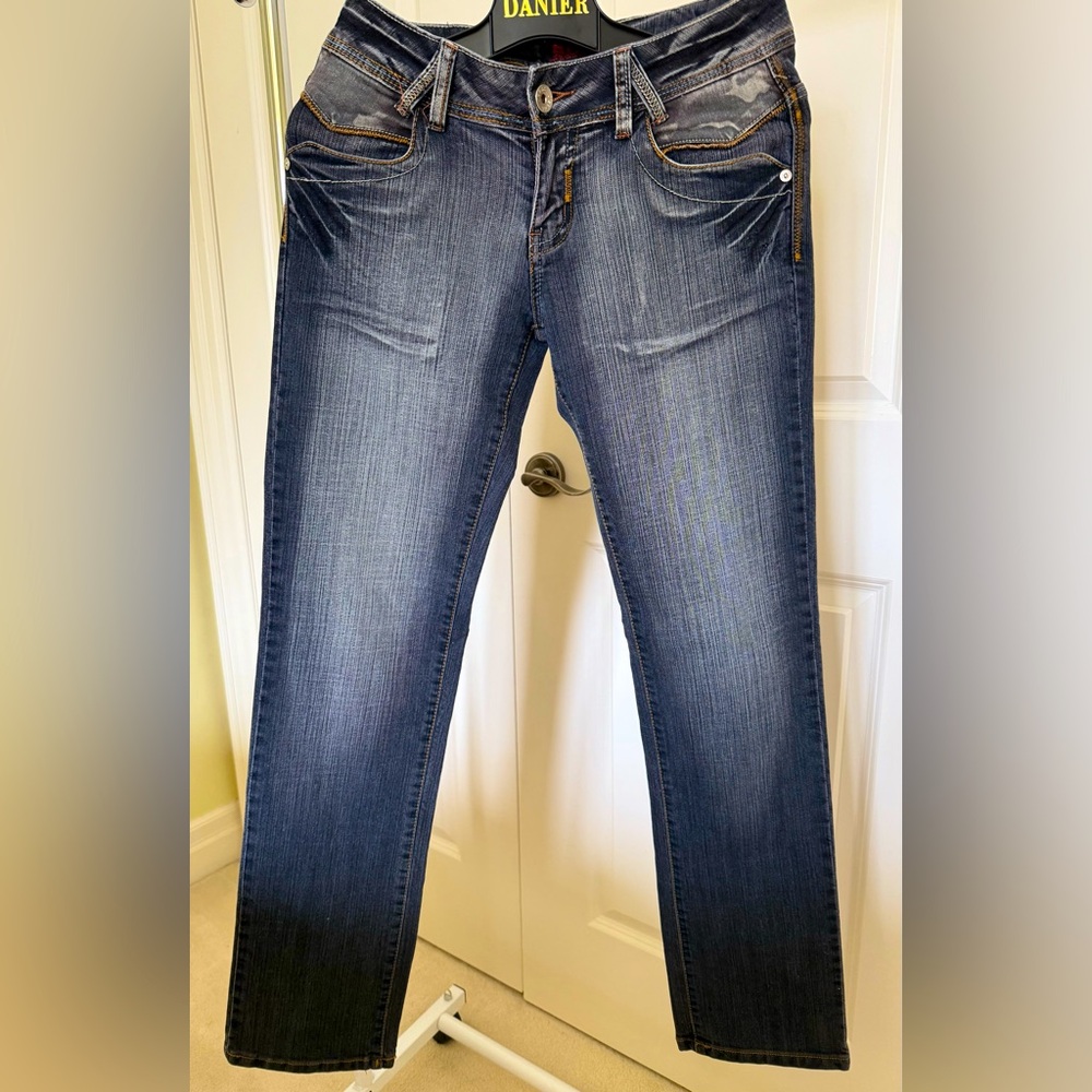 Beverly Hills Jeans, brand new (never wore it once), chic and stylish